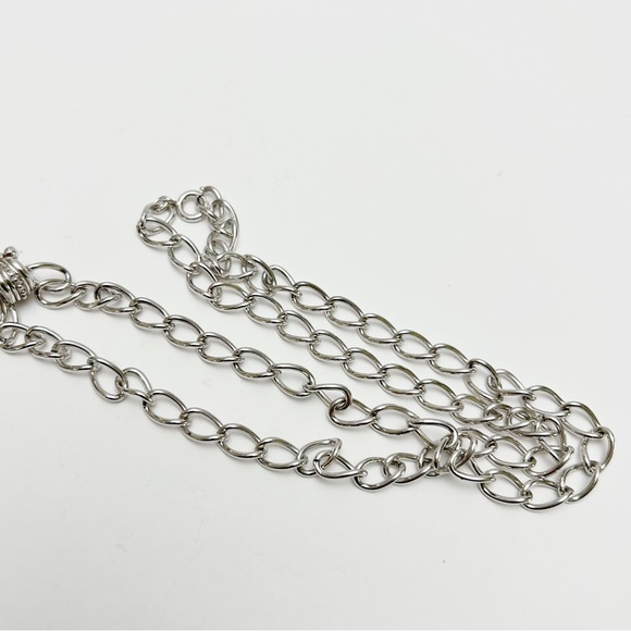 Vintage Avon Silvertone Art Nouveau Scroll Faux Pearl Drop Pendant Necklace - Picture 7 of 7